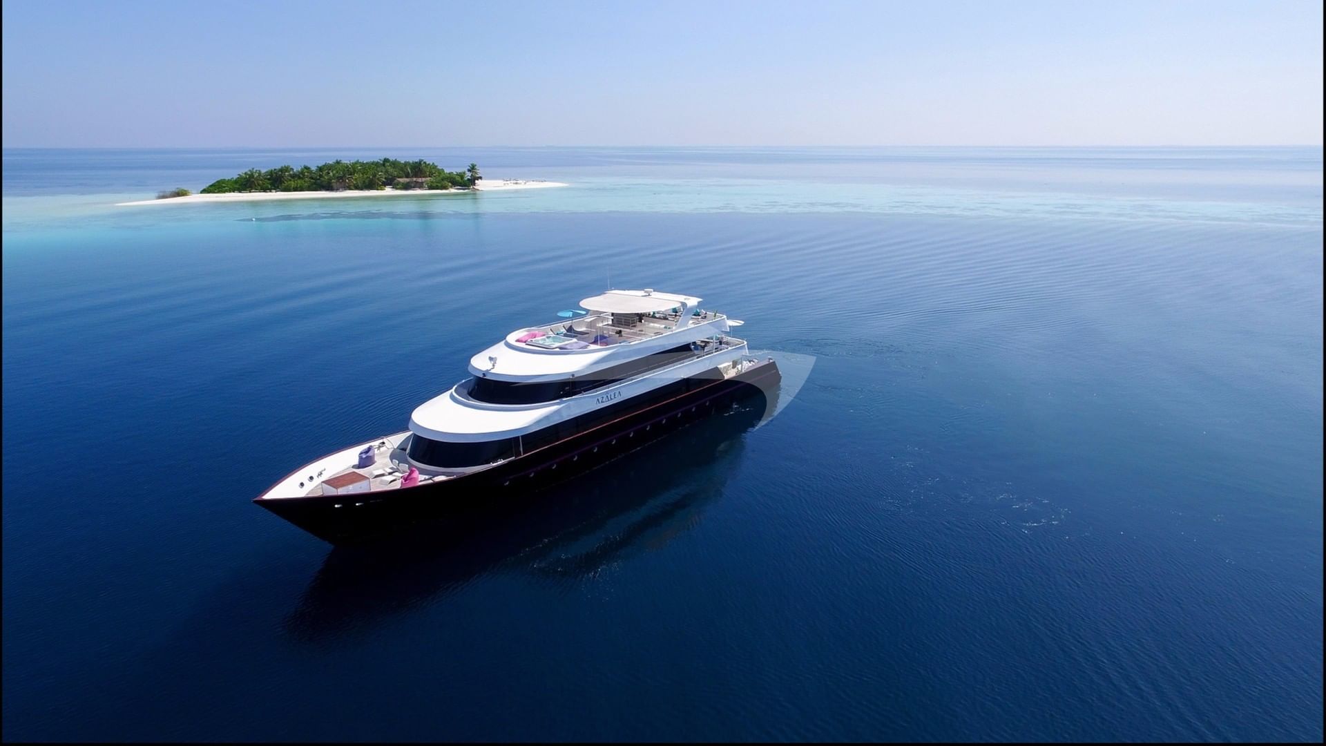 Air shot AZALEA Maldives