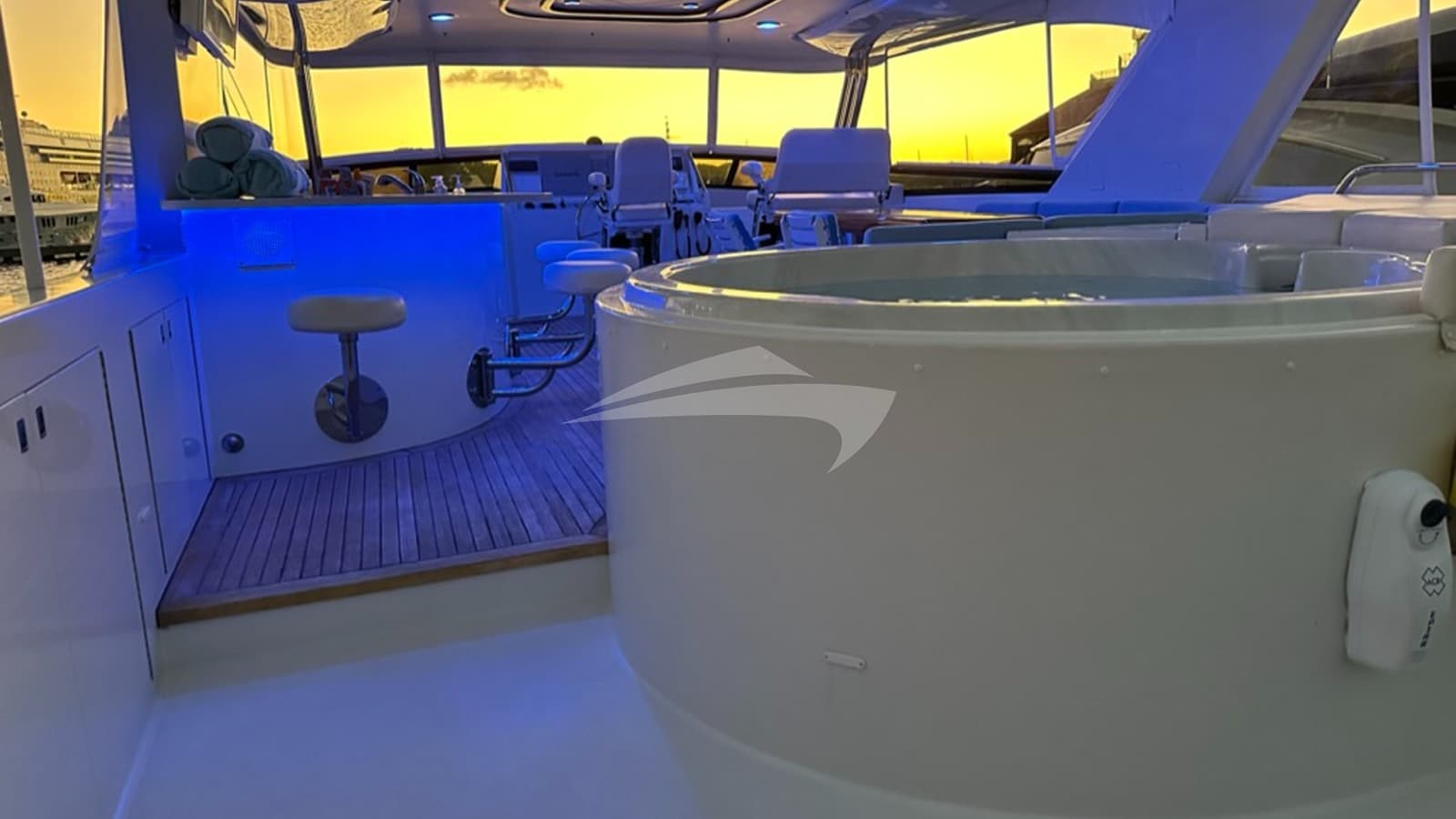 ISLAND GIRL, photo from the yacht portfolio 15