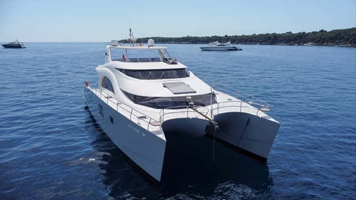 SKYLARK 21m motor yacht charter, photo 2