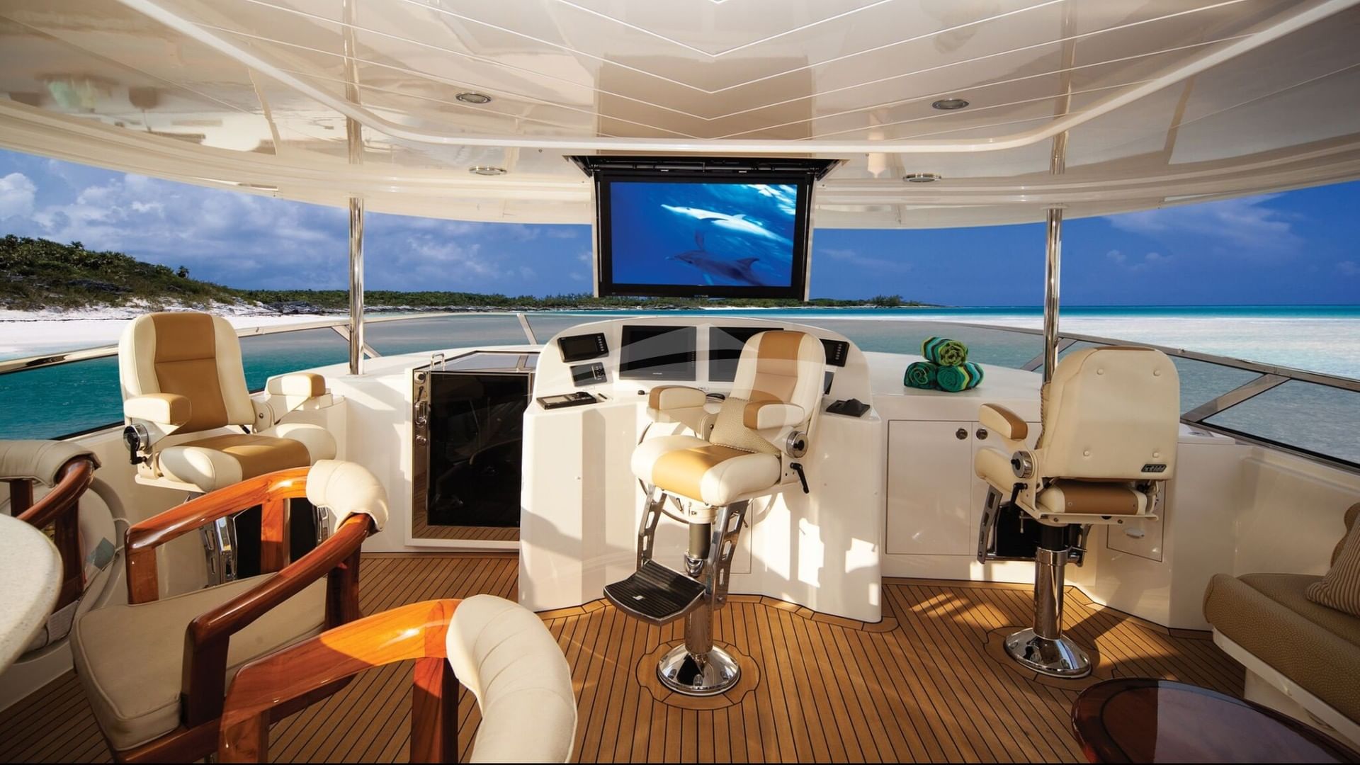 Sun Deck Seating with TV