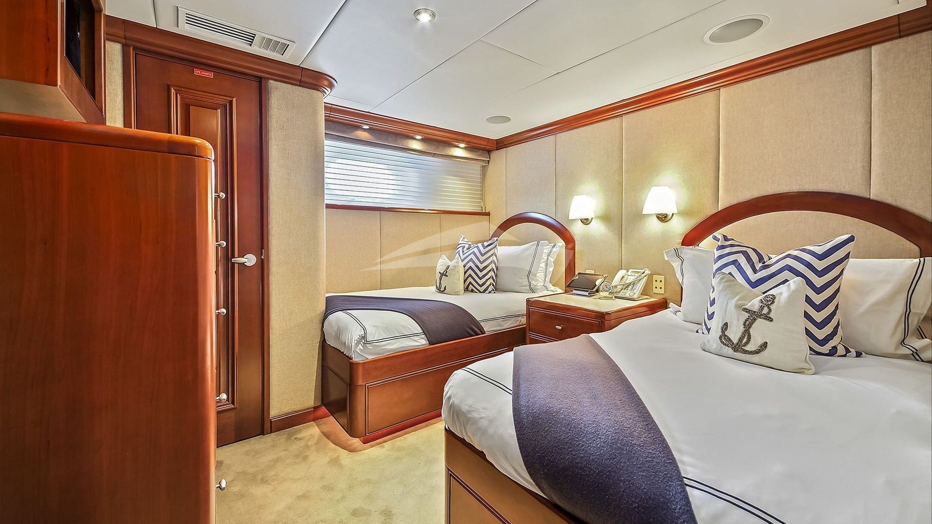 ARTEMIS Guest Stateroom