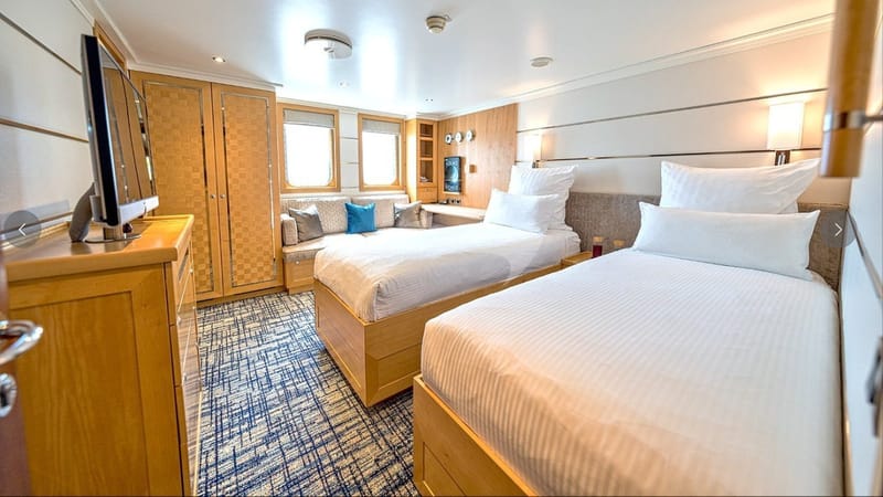 Twin Cabin