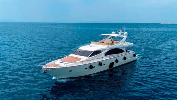 BELLISIMA 23m motor yacht charter, photo 3