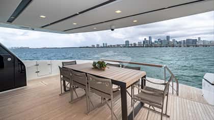 NO TIME TO DIE 27m motor yacht charter, photo 11