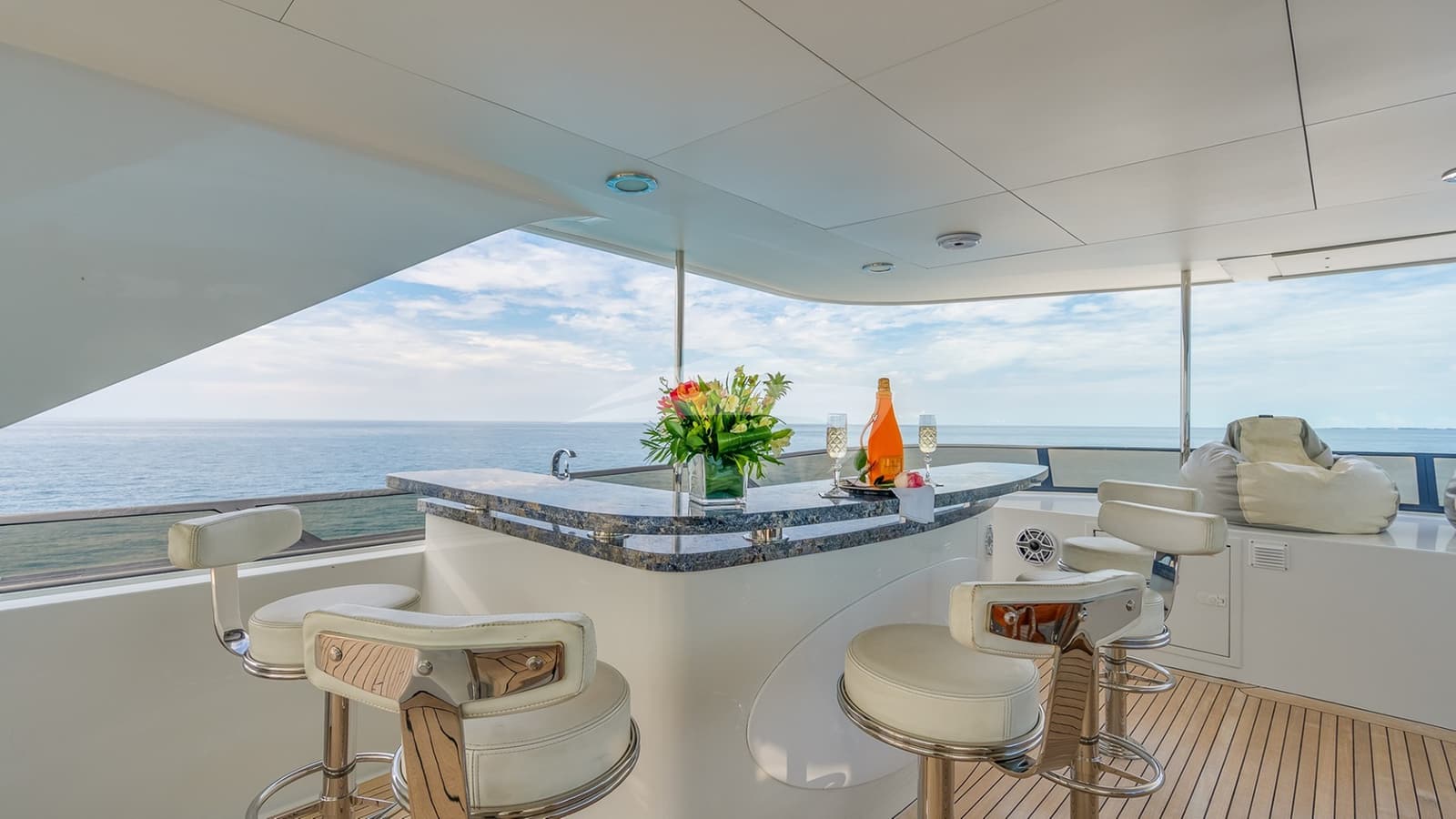 MISS STEPHANIE, photo from the yacht portfolio 29
