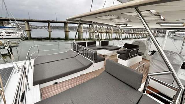 BACCHUS yacht charter photo 4