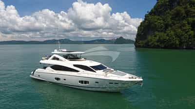 Fast Sunseeker for Idyllic Charters