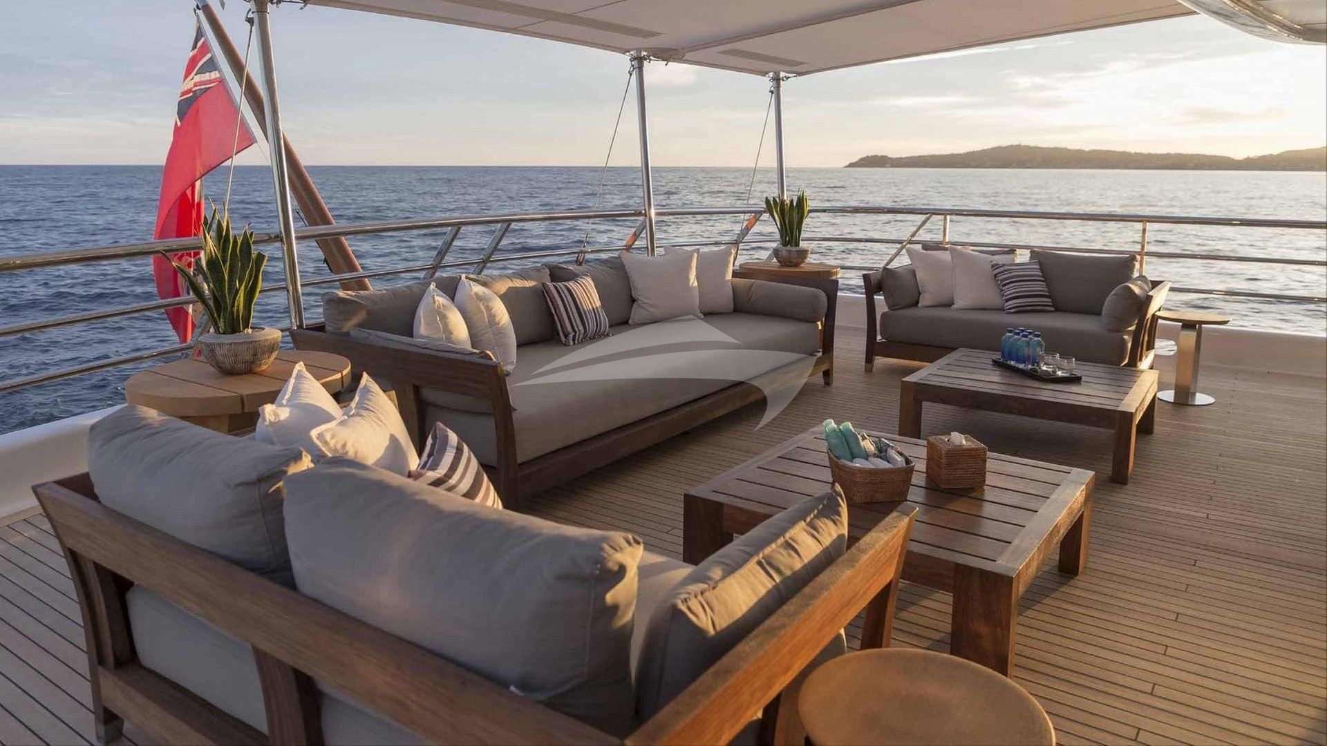 Aft deck and seating