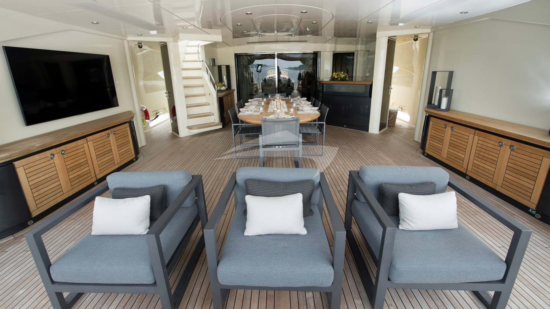 Main deck aft view Forward