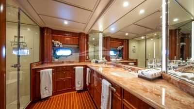 Owner's Cabin Bathroom