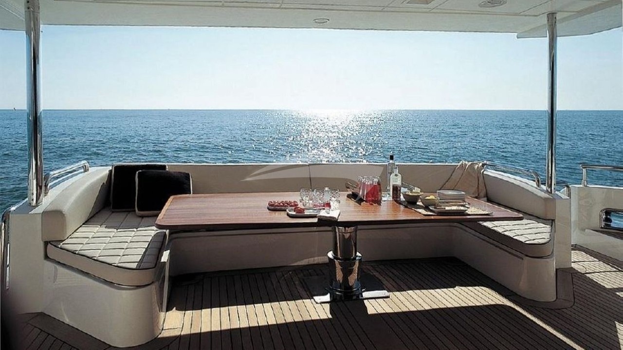 Deck Dining