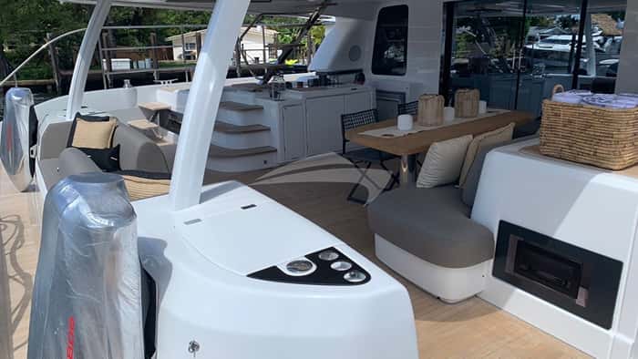 C'EST LA VIE 20m motor yacht charter, photo 2