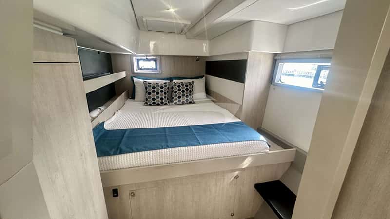 SOUTHERN SKY 16m sailing yacht charter, photo 6
