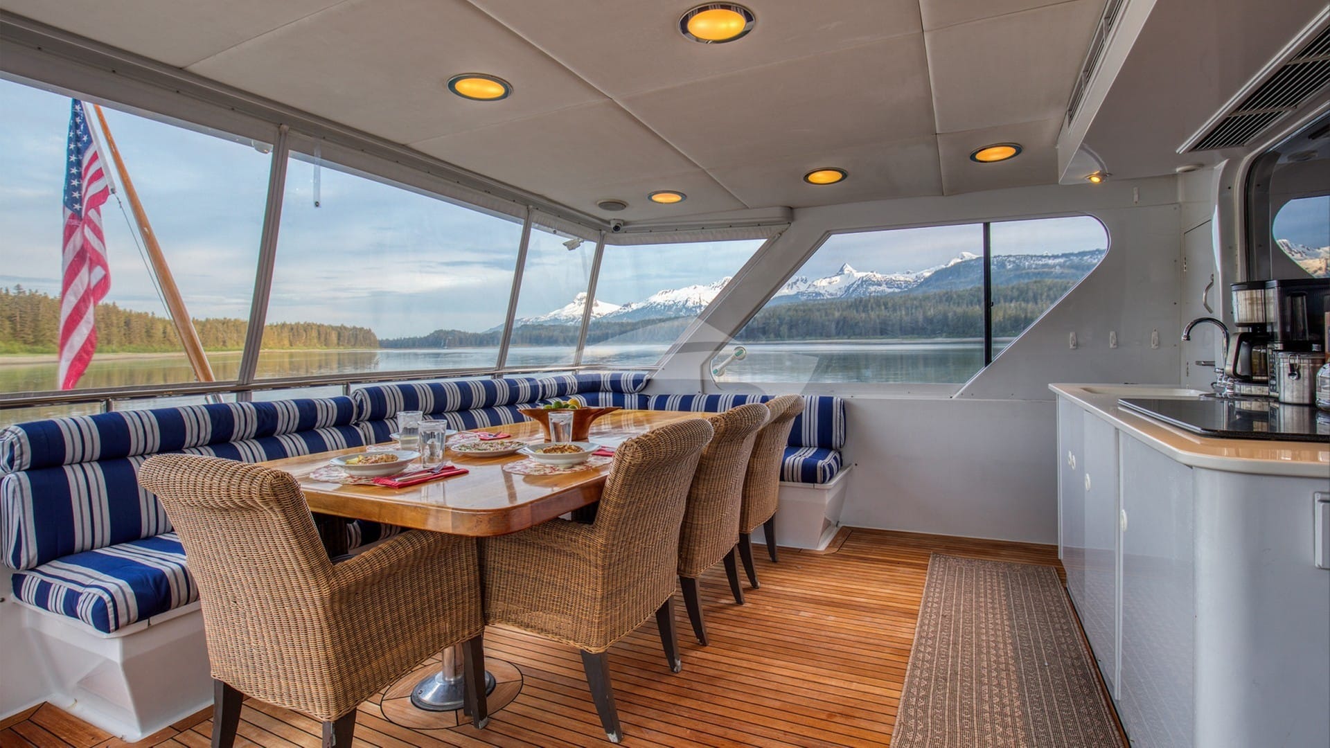 Aft Deck Seating