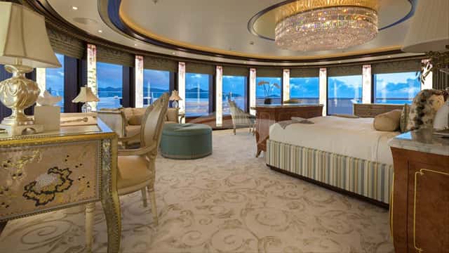 SOLANDGE yacht charter photo 3