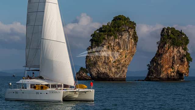 00SEVEN 17m sailing yacht for charter
