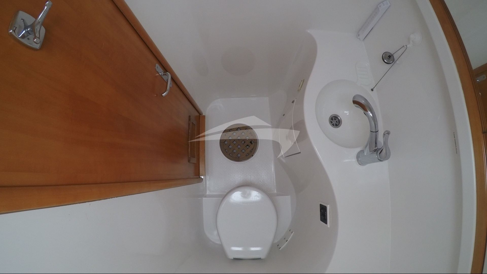 Guest head and shower