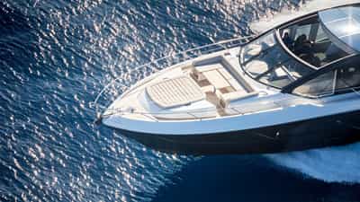 Front bow with convertible panoramic salon roof open