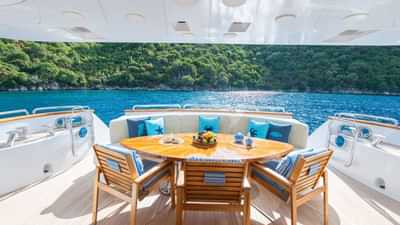 Deck Dining