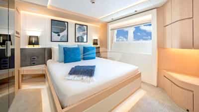Double Cabin