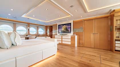 DB9 52m motor yacht charter, photo 10