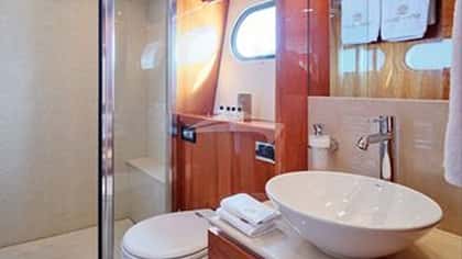 WHITE PEARL I 34m motor yacht charter, photo 11