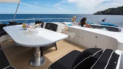 Al Fresco Dining