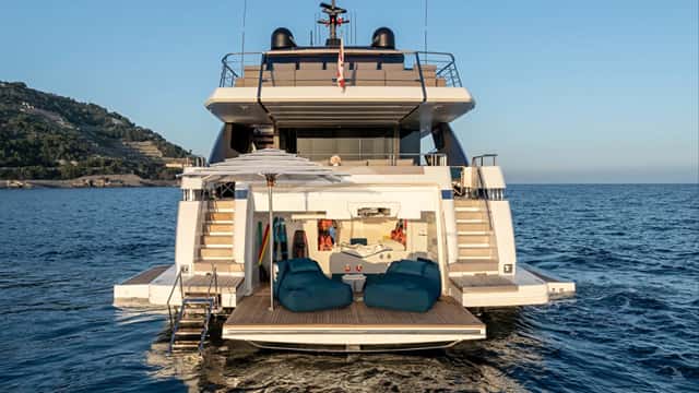 VAUBAN yacht charter photo 4
