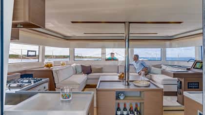 ONEIDA 2 15m sailing yacht charter, photo 7