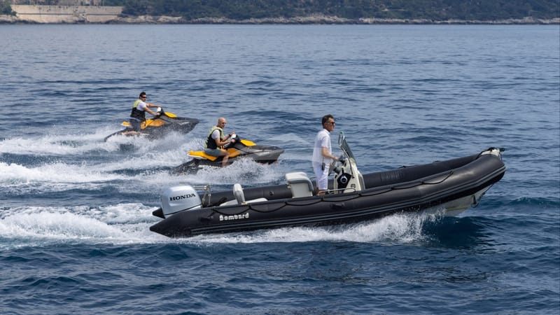 Tender and Jet Skis