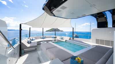 Sundeck fwd