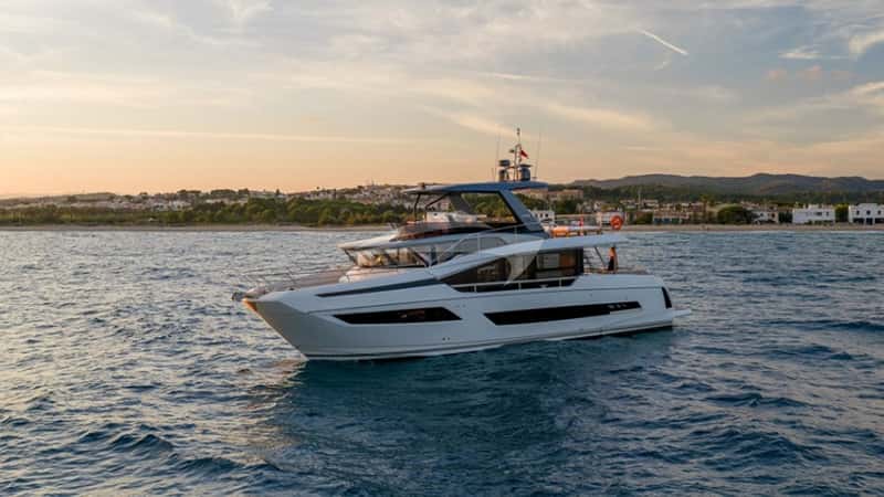ENTHUSIAST 22m motor yacht charter, photo 2