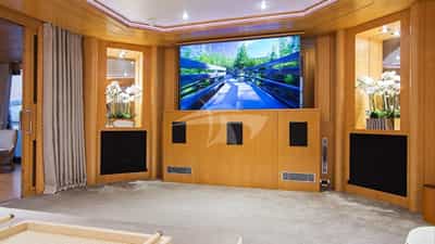 Lounge area and media