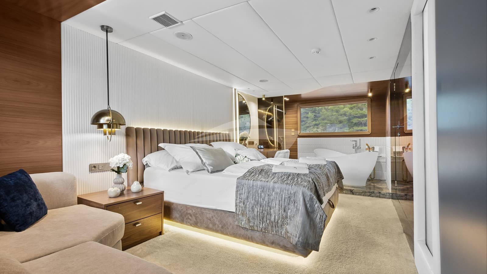 BELLA, photo from the yacht portfolio 28