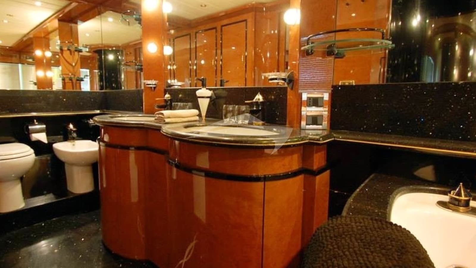 LEIGH, photo from the yacht portfolio 8