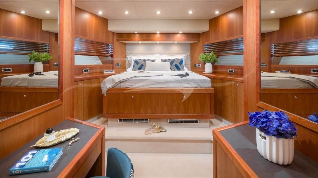 Forward VIP cabin