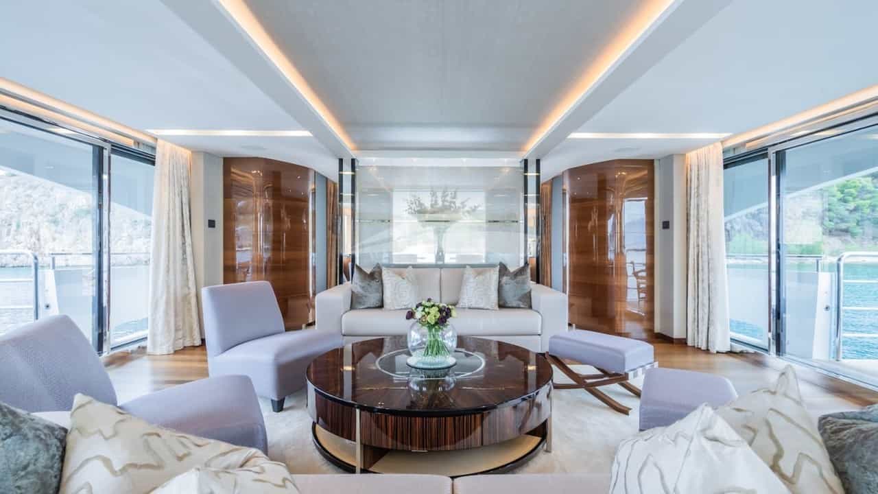 Main saloon
