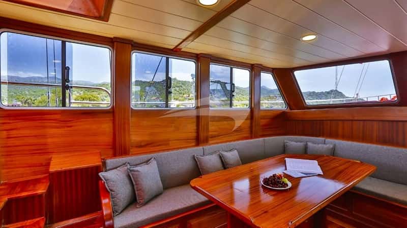 VICTORIA 25m motor yacht charter, photo 5