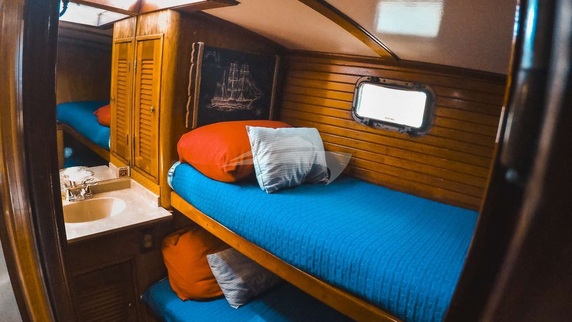 Bunk cabin