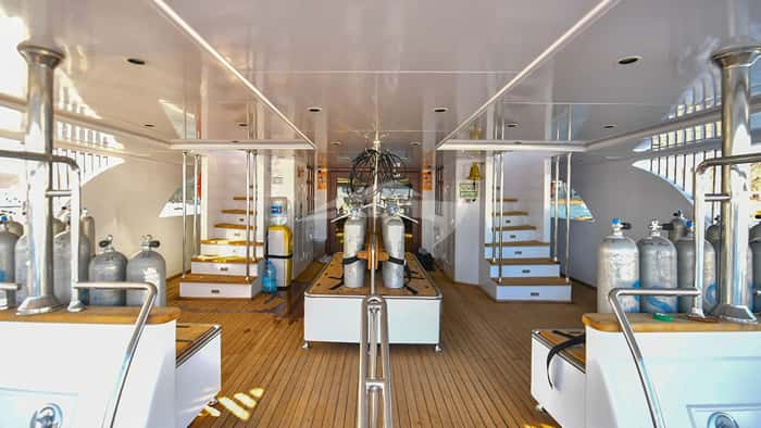 SOUTH MOON ONE 30m motor yacht charter, photo 5