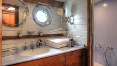 En Suite Bathroom