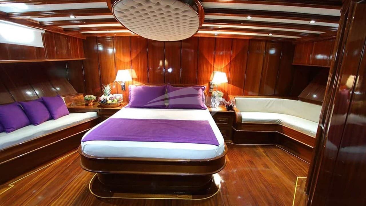 DEAR LILA, photo from the yacht portfolio 11