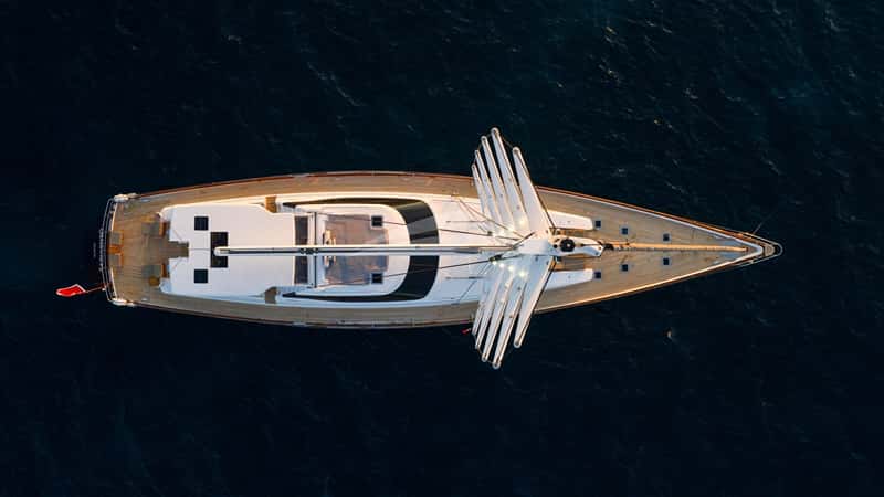 GENEVIEVE 37m sailing yacht charter, photo 4