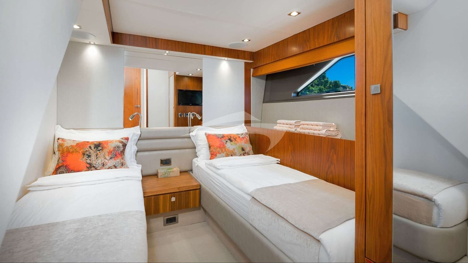 HIDEAWAY, photo from the yacht portfolio 10