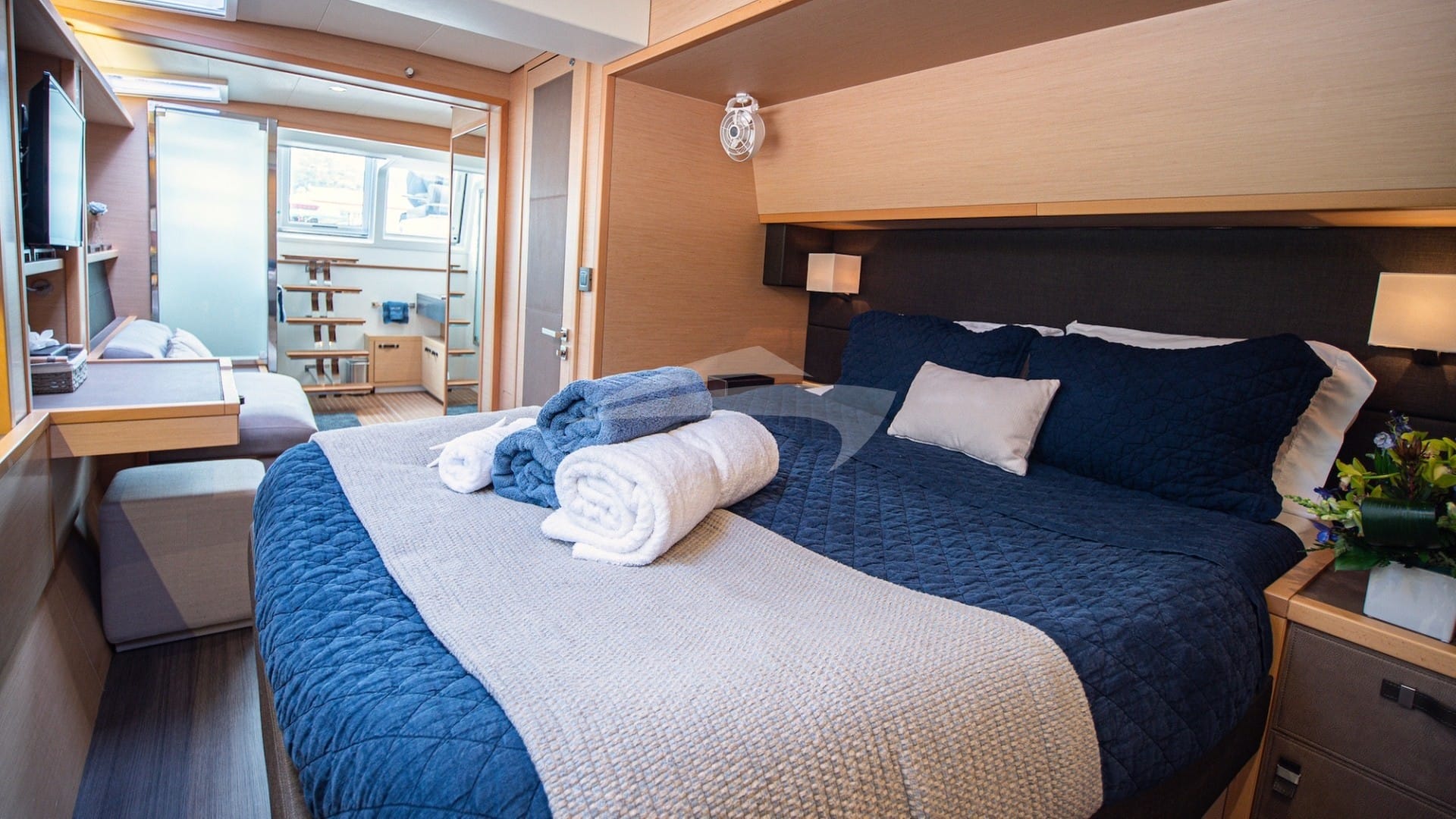 Master queen guest suite looking aft