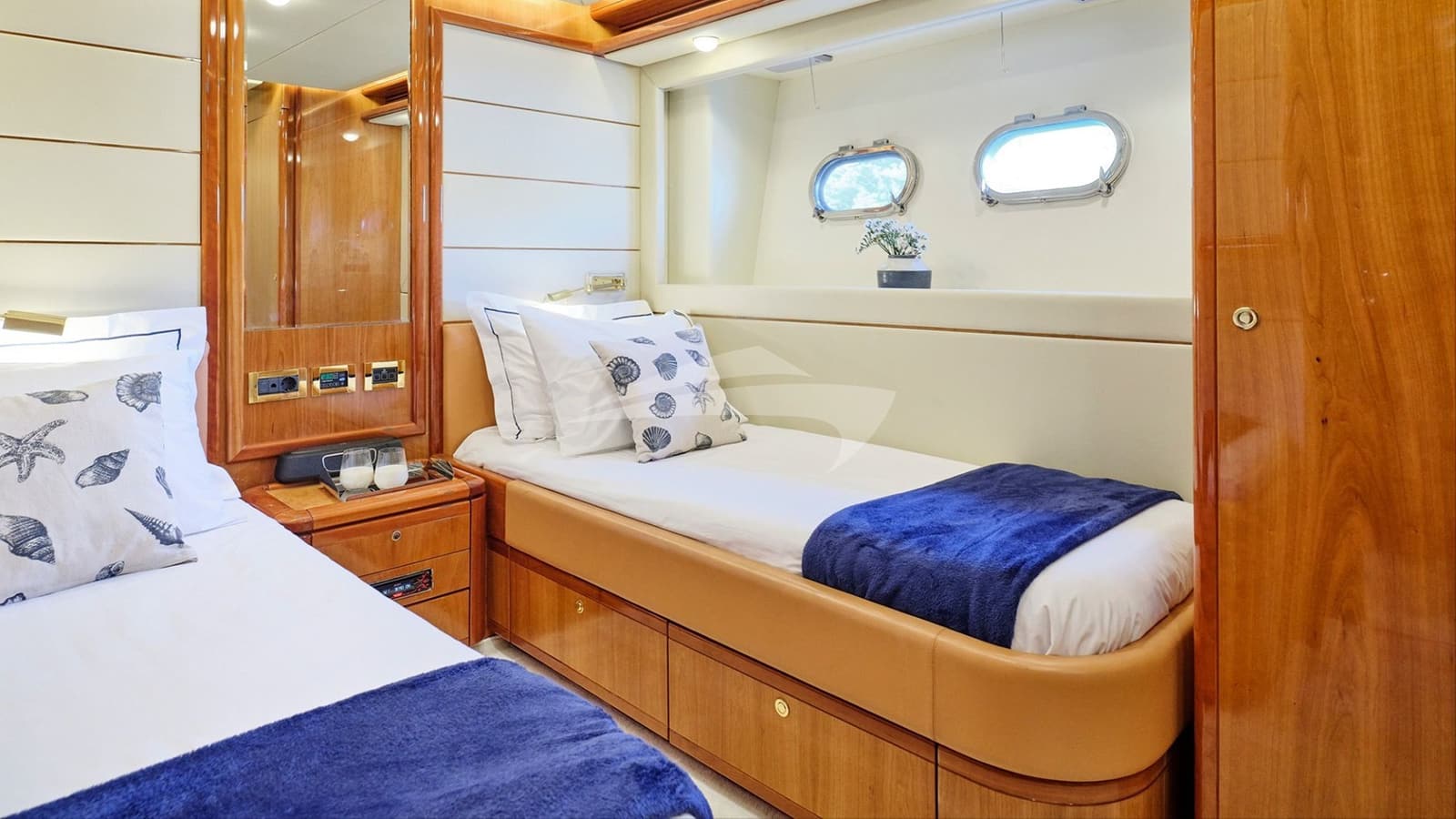 ESTIA ORION, photo from the yacht portfolio 26