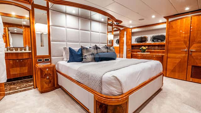 BRANDI-WINE yacht charter photo 5