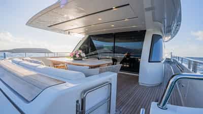 Main deck aft