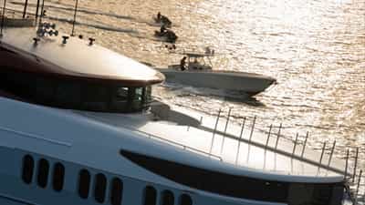 Top deck