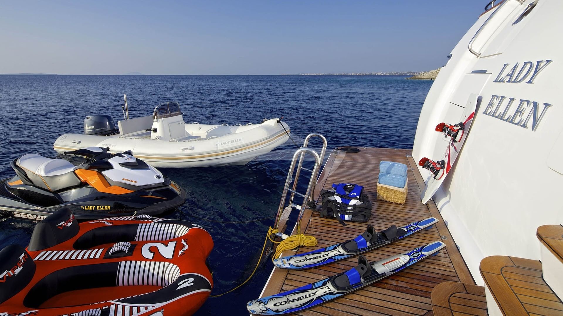 Water Toys & Swimming Platform